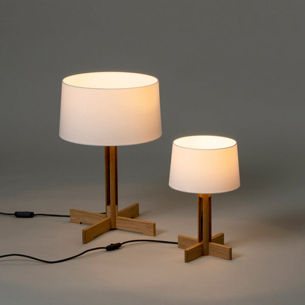 Lámpara de Pie Diseño Moderno para Sala Villa
