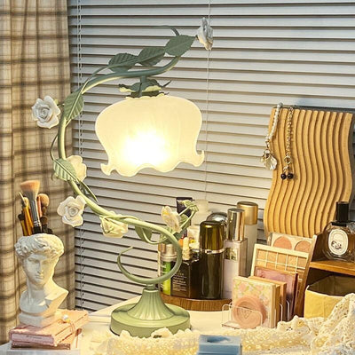 Lámpara de Mesita Retro con Flores Idílicas para Dormitorio