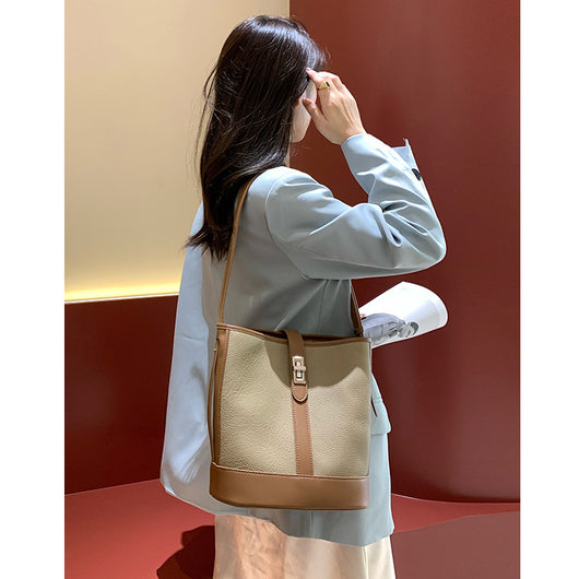 Bolso Bandolera de Cuero Genuino con Gran Capacidad para Mujer - Image 14