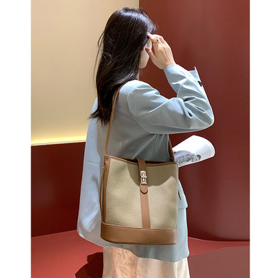 Bolso Bandolera de Cuero Genuino con Gran Capacidad para Mujer - Image 14