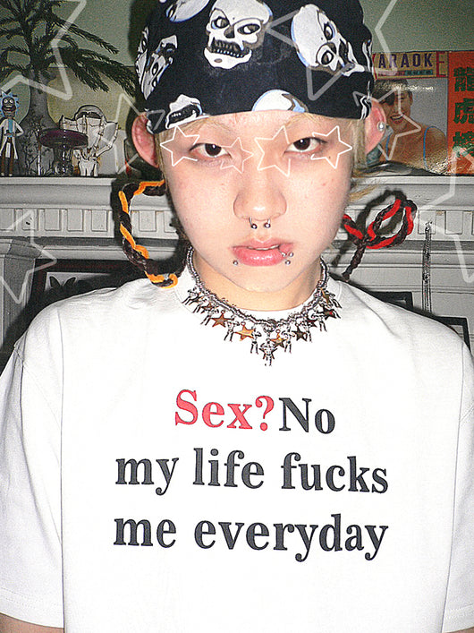 Camiseta Manga Corta con Eslogan Creativo de Letras Estampadas - Image 4