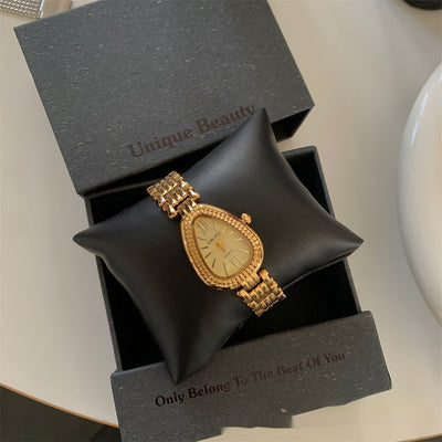 Reloj de Cadena Dorado con Cabeza de Serpiente para Mujer - Image 7