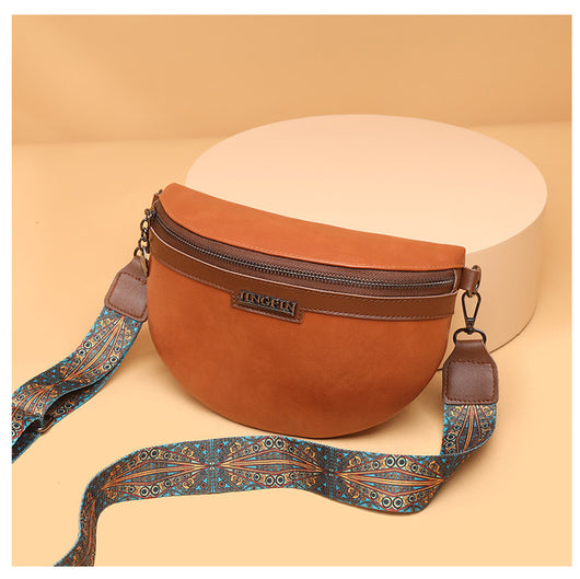 Bolso Bandolera Semilunar con Textura en Pecho para Mujer - Image 11
