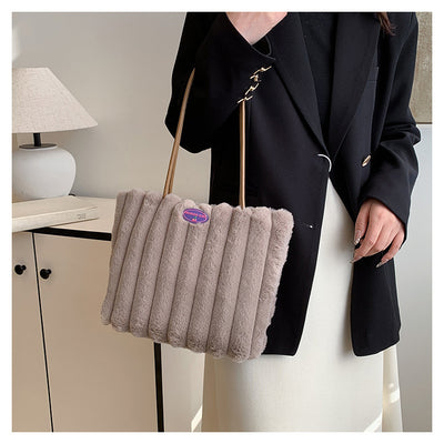 Bolso Tote Grande de Felpa para Otoño e Invierno - Image 17