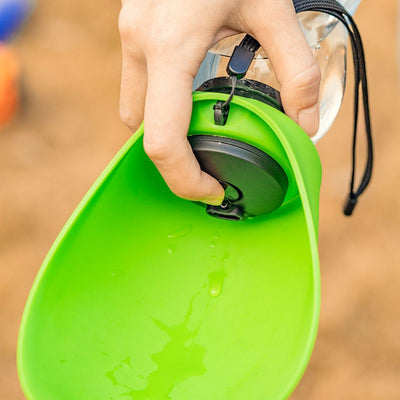 Botella Dispensadora de Agua Portátil para Perros con Cuenco Integrado - Image 3