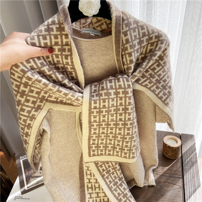 Pashmina de Hombros Anudados con Detalles en Contraste - Image 17