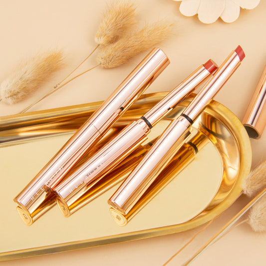 Labial Velvet Mate Hidratante Tubo Dorado - Cobertura Sedosa