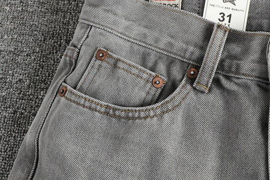 Jeans Gris Cemento Desgastado Estilo Retro para Hombre - Image 8