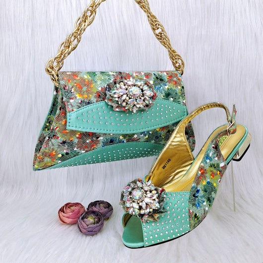Conjunto de Zapatos y Bolso a Juego con Flores de Cristal Multicolor - Image 7