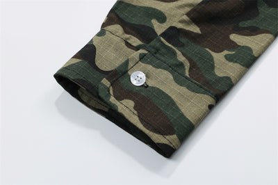 Playera Suelta de Manga Larga con Parches de Camuflaje para Hombre - Image 11
