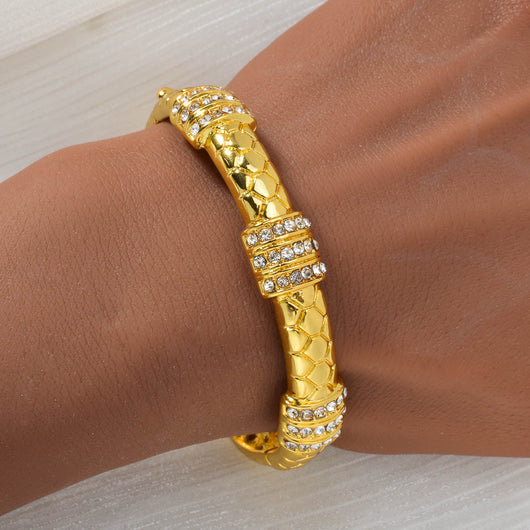 Conjunto de Joyas con Diamantes Estilo Chino: Anillo, Pulsera, Collar y Aretes - Image 10