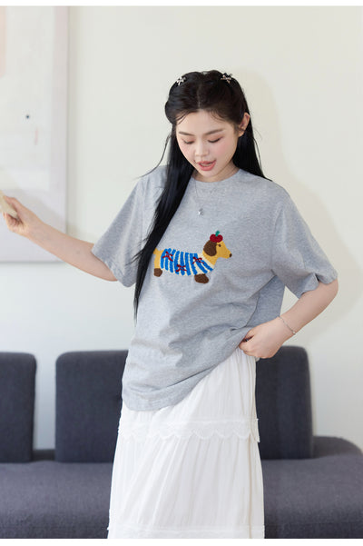Camiseta Suelta Talla Plus con Estampado de Perro Salchicha - Image 6
