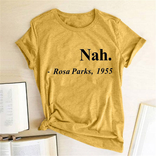 Playera Estampada para Mujer con Patrón de Dibujos Multicolor - Image 9