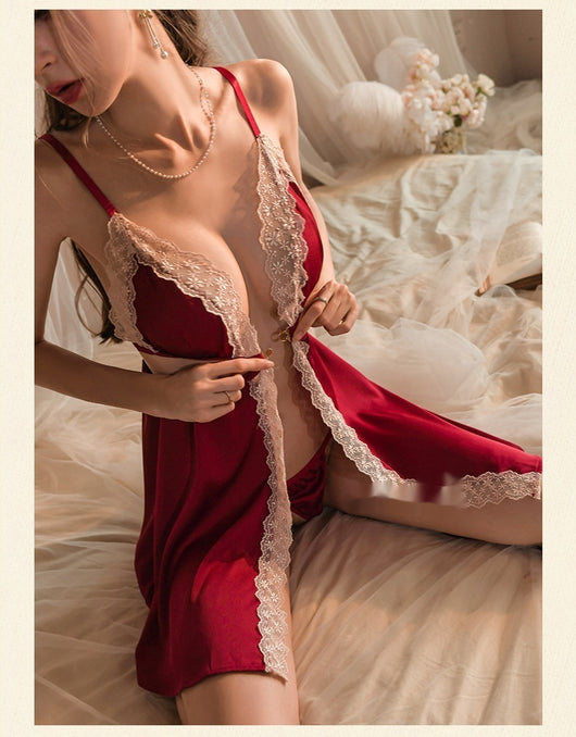 Pijama Femenino de Encaje con Escote Profundo y Abertura Frontal - Image 14
