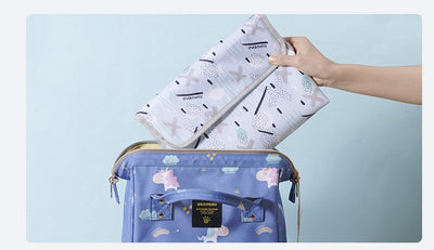 Cambiador Portátil Impermeable para Bebé con Bolsa de Viaje - Image 11