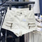 Shorts Denim con Cadena Decorativa - Estilo Fashion