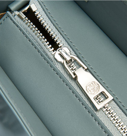 Bolso de Cuero Diagonal para Mamá - Diseño Práctico y Elegante - Image 23