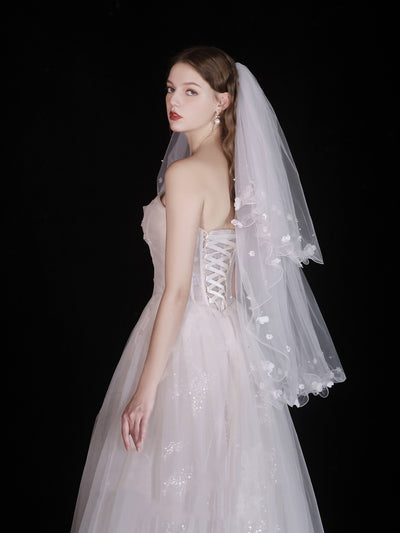 Vestido de Novia Blanco Elegante Escote Tubo con Tela Ligera - Image 12