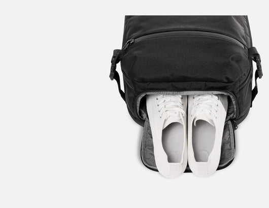 Mochila Ejecutiva Impermeable Multifuncional para Viajes y Negocios - Image 6