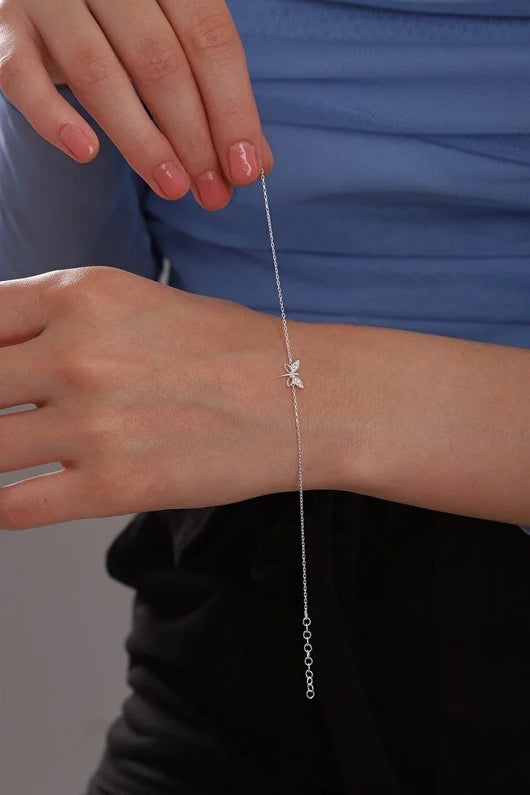 Pulsera Minimalista de Plata 925 con Libélula y Zirconia Blanca - Image 2
