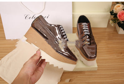 Zapatos para Mujer con Plataforma Tallada Impermeable y Cuña - Image 4