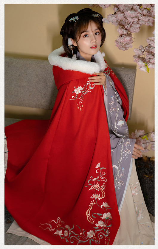 Capa Hanfu Bordada para Mujer con Forro Polar Largo - Image 12