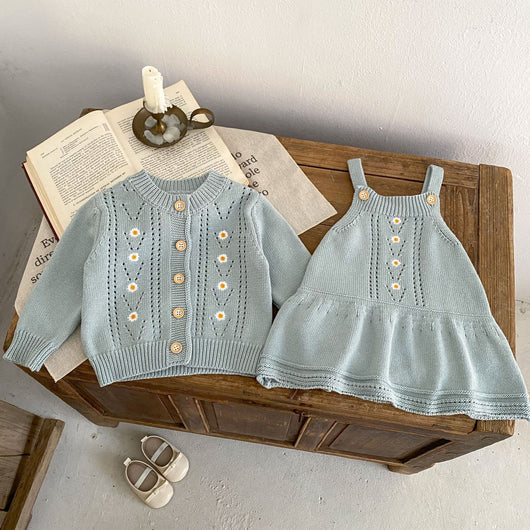Conjunto de Abrigo Calado y Falda Tejida para Bebé - Image 19