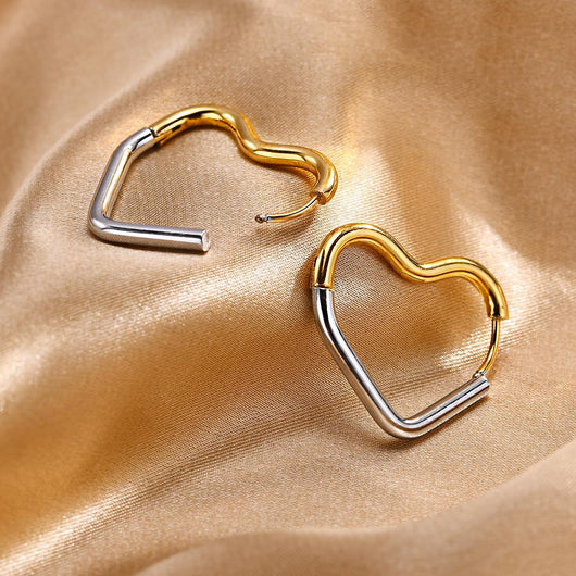 Aretes Dorados Degradados en Acero Titanio - Diseño Exclusivo Hipoalergénico - Image 2