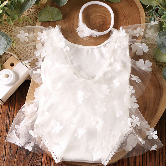 Vestido de Encaje Floral Blanco para Recién Nacida - Image 4