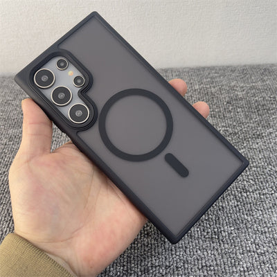 Funda Magnética Absorbente de Impactos con Acabado Mate - Image 6
