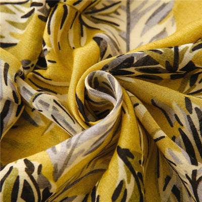 Pañuelo de Seda Estampado con Hojas de Plátano y Jengibre Japonés - Image 4