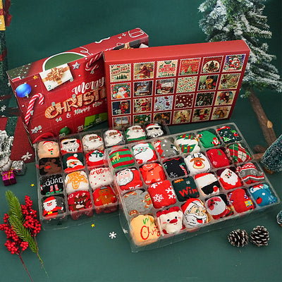 Set de 12 Medias Navideñas Premium en Caja Regalo - Image 22