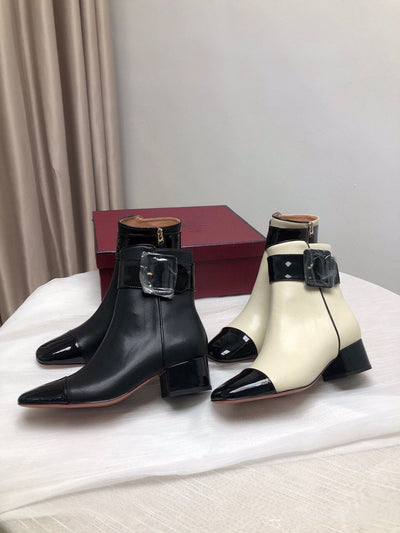 Botas Tobilleras de Cuero con Cierre Lateral y Detalles Combinados - Image 15