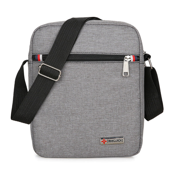 Bolsa Mensajero Deportiva Ultraligera en Nylon para Hombre - Image 4