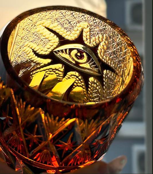 Copa de Vino Ojo de Dios Tallada a Mano - Cristal Premium