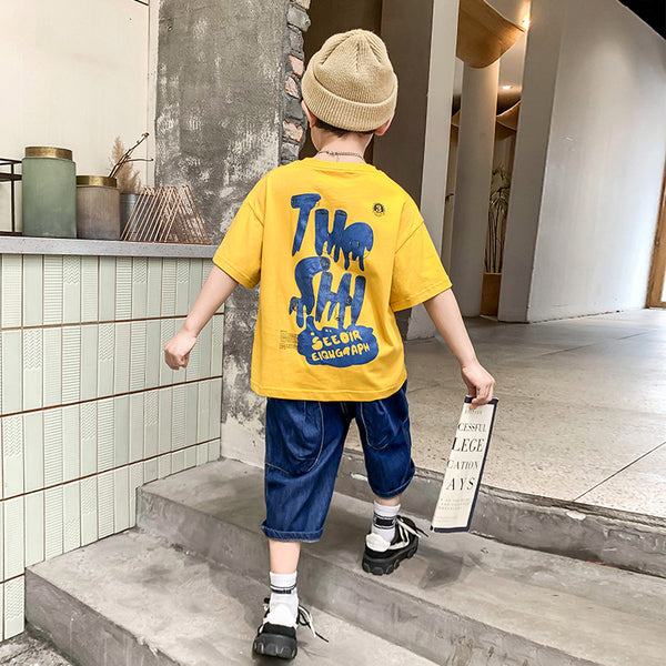 Conjunto Infantil de Dos Piezas con Pantalones Capri Cortos