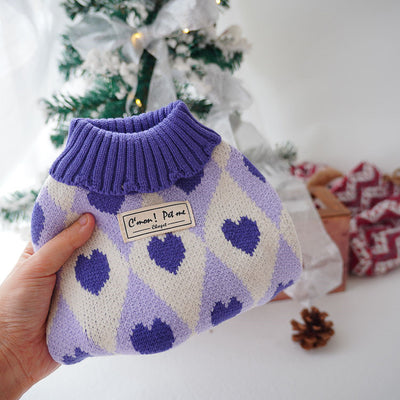 Suéter Navideño para Gatos con Diseño de Rombos y Amor - Image 6