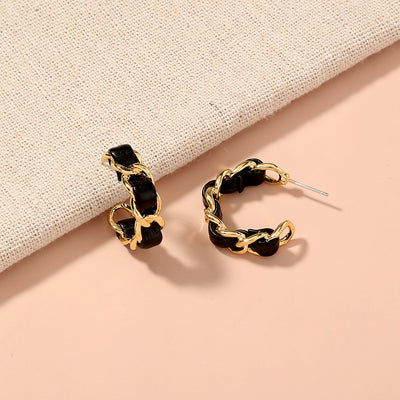 Aretes C Colgantes de Cuero Negro y Cadena Hueca - Diseño Moderno Europeo - Image 4