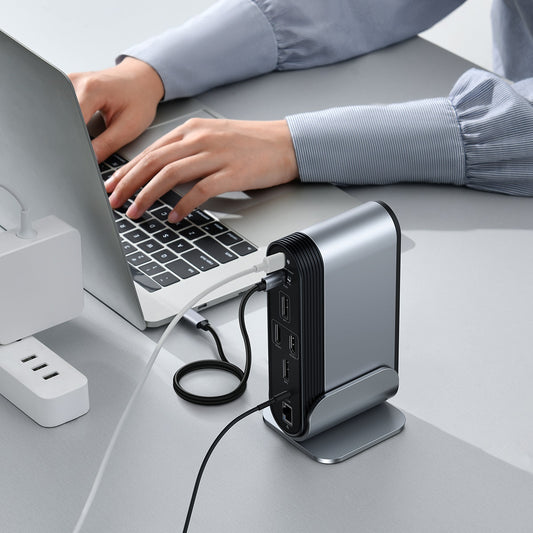 Hub Adaptador USB-C Multifuncional con 4 Pantallas