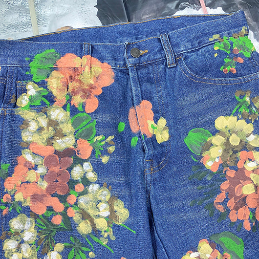 Jeans de Verano con Diseño Floral Dibujado a Mano - Image 9