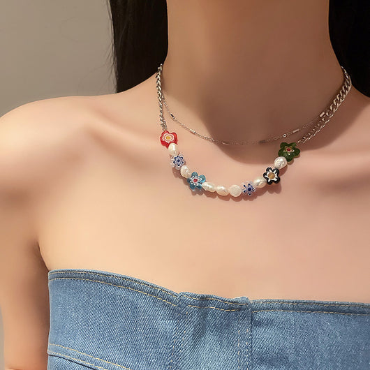 Collar de Perlas de Agua Dulce con Flores Coloridas - Image 4
