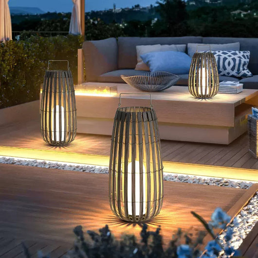 Lámpara Solar Portátil de Ratán para Jardín - Image 2