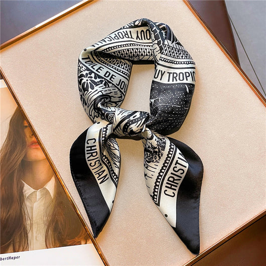 Pañuelo Cuadrado para Mujer Estampado Pájaros y Letras 70cm - Image 19