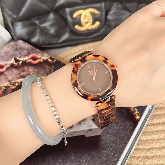 Reloj Retro para Mujer con Ámbar Hawksbill - Estilo Vintage de Alta Gama - Image 2