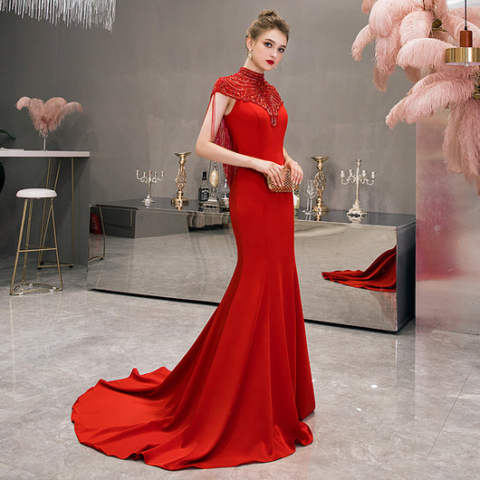 Vestido de Gala Presidencial con Detalle de Cola - Image 4