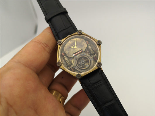 Cinturón Steampunk de Cuero Genuino para Hombre con Reloj de Cobre - Image 9