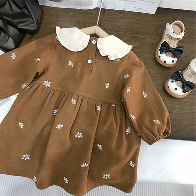 Vestido Infantil Elegante con Cuello de Encaje - Image 4