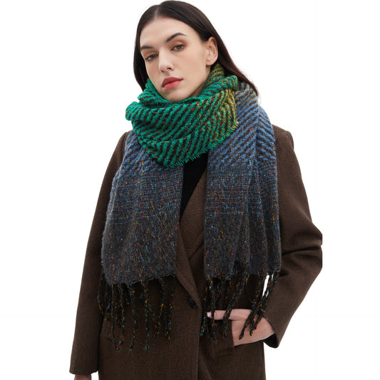 Chal Degradado con Borlas para Mujer - Estilo Europeo y Americano - Image 2