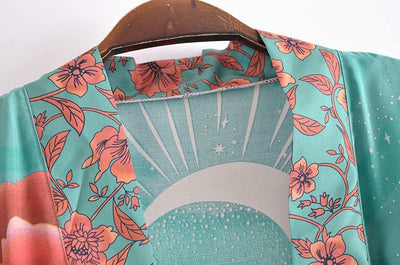Kimono Cardigan Suelto con Estampado de Luna y Cinturón - Image 15