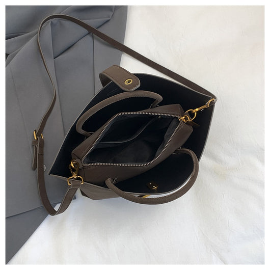 Bolsa Tote Minimalista de Alta Capacidad con Acabado Ante Retro - Image 19
